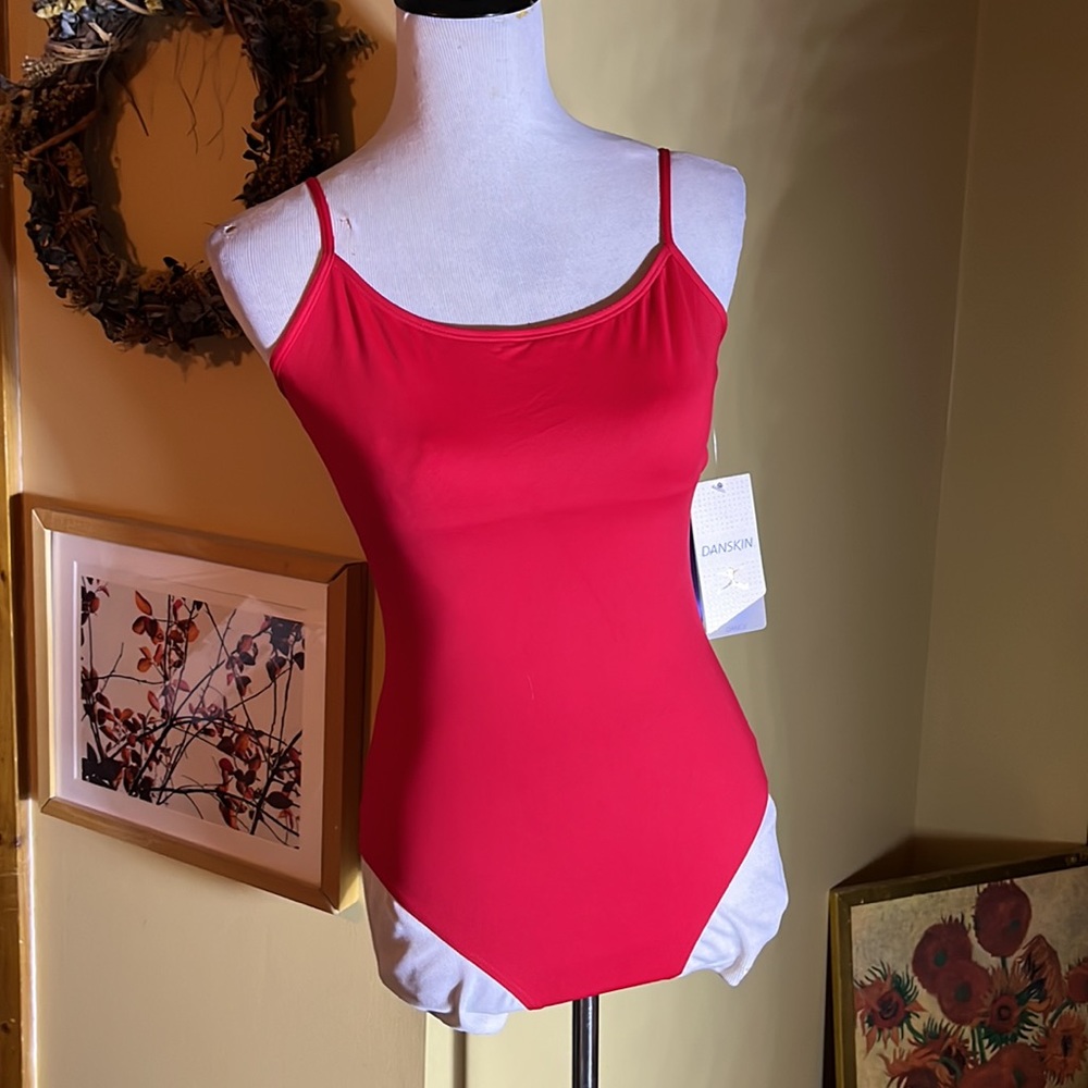 DANSKIN Size Large Leotard Classic Valentine Red Scoop-neck Adjust Strap $64 NEW